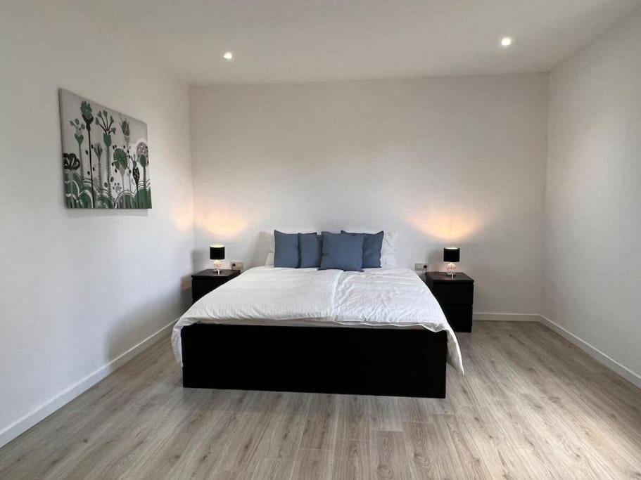 White Apartment, 2 Chambre-Arrivee Autonome-Wifi Rapide Liege Exterior photo